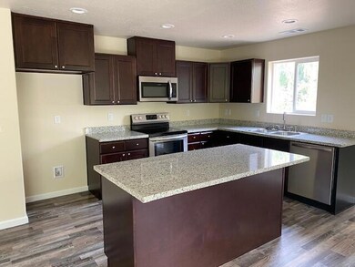 1470 Foxwood Dr, Medford, OR 97504 - photo 5