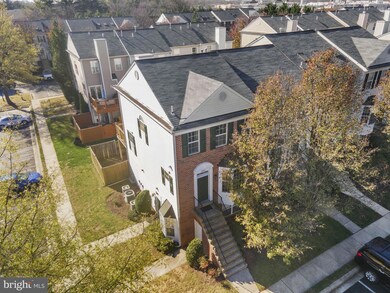 2443 Medford Ct unit 25A, Crofton, MD 21114 - photo 2