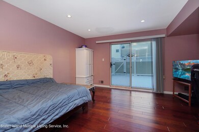 721 Correll Ave, Staten Island, NY 10309 - photo 6