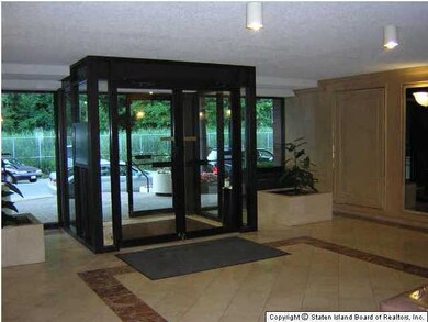 Chestnut Hill at Essex Park unit 4A, Staten Island, NY 10314 - photo 7