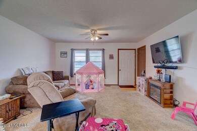1128RichardSwitch-FamilyRoom4