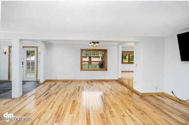 06-Living Room_IMG_9833-Edit
