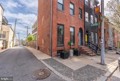 1917 E Pratt St, Baltimore, MD 21231 - photo 3