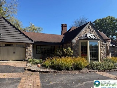 2860 Center St, Bethlehem, PA 18017 - photo 2