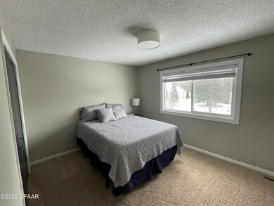 33 Vail Cir, Grand Forks, ND 58201 - photo 5