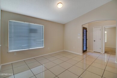 14299 Desert Point Dr, El Paso, TX 79928 - photo 7