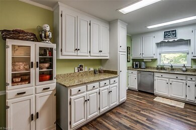 651 Cedar Creek Dr, Asheboro, NC 27205 - photo 7