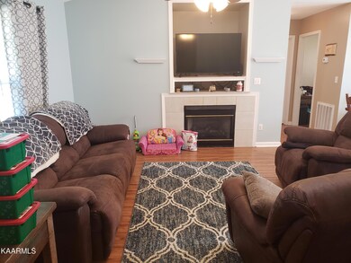 505 Bowers Park Cir, Knoxville, TN 37920 - photo 5