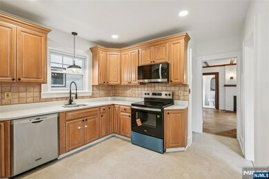 8 N Elk Ave, Dover, NJ 07801 - photo 7