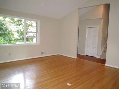 13800 E Devonfield Dr, Baldwin, MD 21013 - photo 3