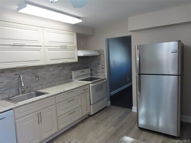 1210 Smithtown Ave unit Upper, Bohemia, NY 11716 - photo 5