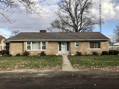 206 W Roe St, Ossian, IN 46777 - photo 2