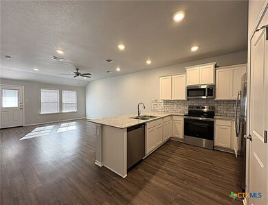 1202 Lexington Dr unit A, Copperas Cove, TX 76522 - photo 6