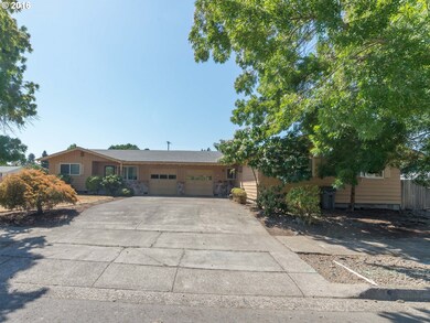 1780 Monterey Ln, Eugene, OR 97401 - photo 3