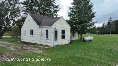 3241 E Frances Rd, Clio, MI 48420 - photo 6