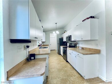 1910 Whitman Ave, Lehigh Acres, FL 33972 - photo 5