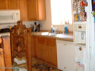 24470 N Yosemite St, Paulden, AZ 86334 - photo 5