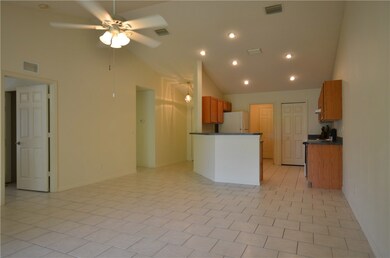 11175 Airport Dr unit 11177, Sebastian, FL 32958 - photo 3