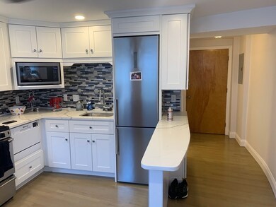 46 Lewis St unit 8, Boston, MA 02113 - photo 3