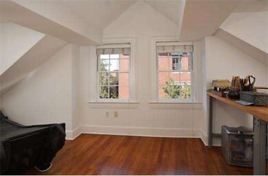 79 West Cedar St, Boston, MA 02114 - photo 5
