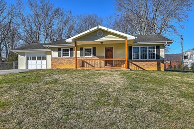 732 Meadow VIew-6