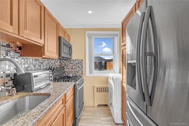 235-10 131st Ave, Rosedale, NY 11422 - photo 6