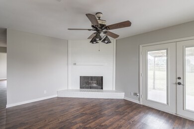 2609 Bull Run St, Rosenberg, TX 77471 - photo 5