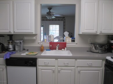 97 Pagoda Ln unit 97, Freehold, NJ 07728 - photo 4