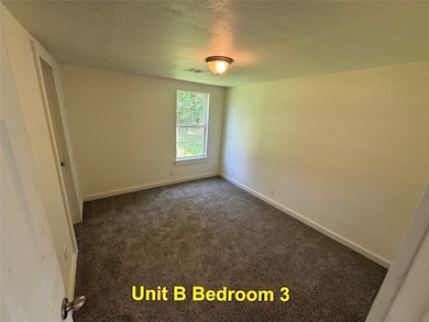 8214 Livingston St unit B, Houston, TX 77051 - photo 4