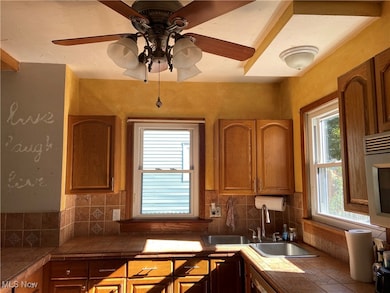 237 Commonwealth Ave NE, Massillon, OH 44646 - photo 6