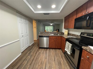 112 Palmetto Ct unit 112, Oldsmar, FL 34677 - photo 7