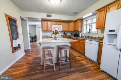 23317 Holly Hill Ln, California, MD 20619 - photo 4