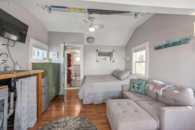 14 Interior