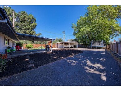 745 N van Duyn St, Eugene, OR 97401 - photo 7