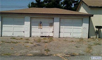 3 Car Garage