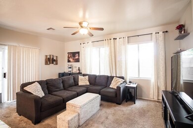 9LivingRoom-1