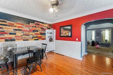 417 E Oregon St, Lapeer, MI 48446 - photo 3