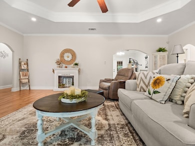 Living Room (4)