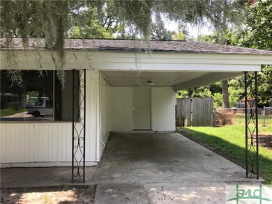FRONT SIDE ENTRANCE CARPORT