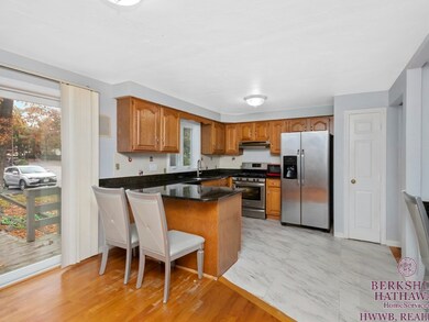 105 Irving Rd unit 37, Randolph, MA 02368 - photo 6