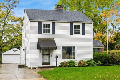 353 Blenheim Rd, Columbus, OH 43214 - photo 2