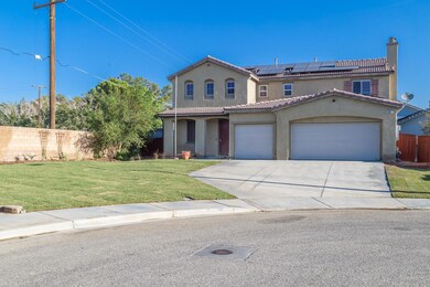 3461 Quiet Splendor Ct, Rosamond, CA 93560 - photo 2