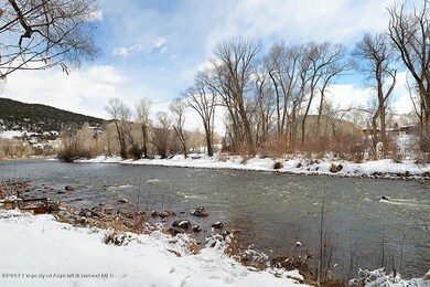 160RiverOak_WEB02