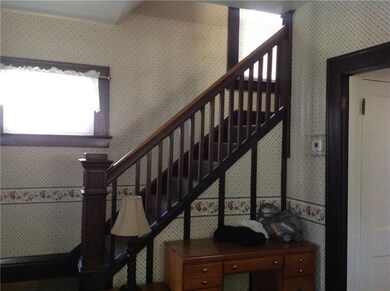 563 S Oakland Ave, Sharon, PA 16146 - photo 4