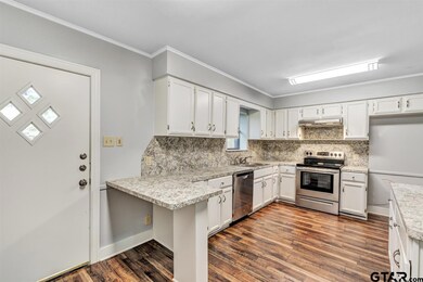 420 Stanford St, Tyler, TX 75701 - photo 7