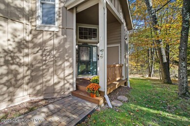 484 Spruce Dr, Tannersville, PA 18372 - photo 4