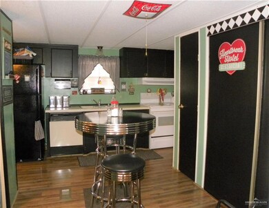 411 Belinda Dr, Alamo, TX 78516 - photo 5