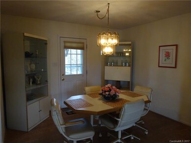 136 Rock Island Dr, Statesville, NC 28625 - photo 6