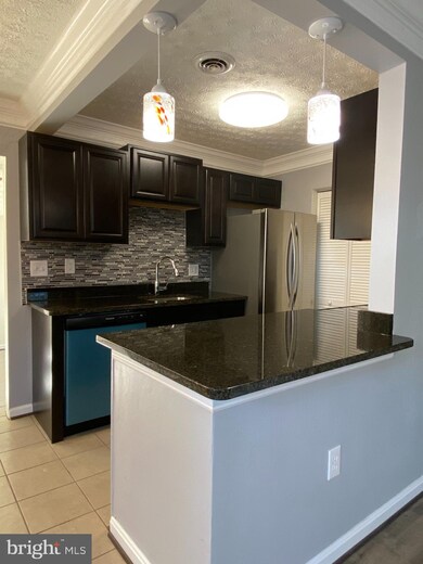 1715 Saunders Way, Glen Burnie, MD 21061 - photo 6