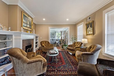 1405 Evergreen Avenue-large-032-032-Offi